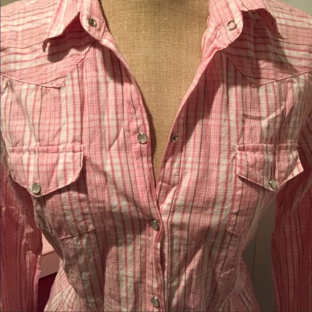 Pink plaid button down - Picture 4 of 8
